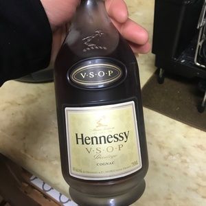 Meet your Posher, Thoeun